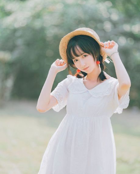 北京地铁两女子扯发互殴